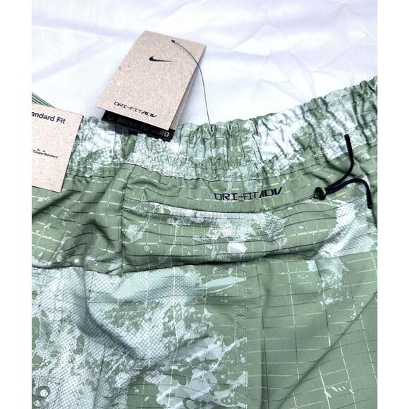 Nike Dri-FIT ADV A.P.S. Men’s Athletic Shorts DX6877-386 Green Men Large NEW - Picture 4 of 15